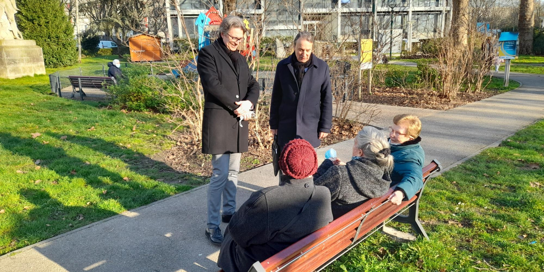 Rémi Muzeau, Président de Hauts-de-Seine Habitat et Pascal Pelain, Maire de Villeneuve-la-Garenne sont allés à la rencontre des habitants